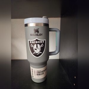 Stanley 40 Oz Gray Raiders Tumbler with Handle